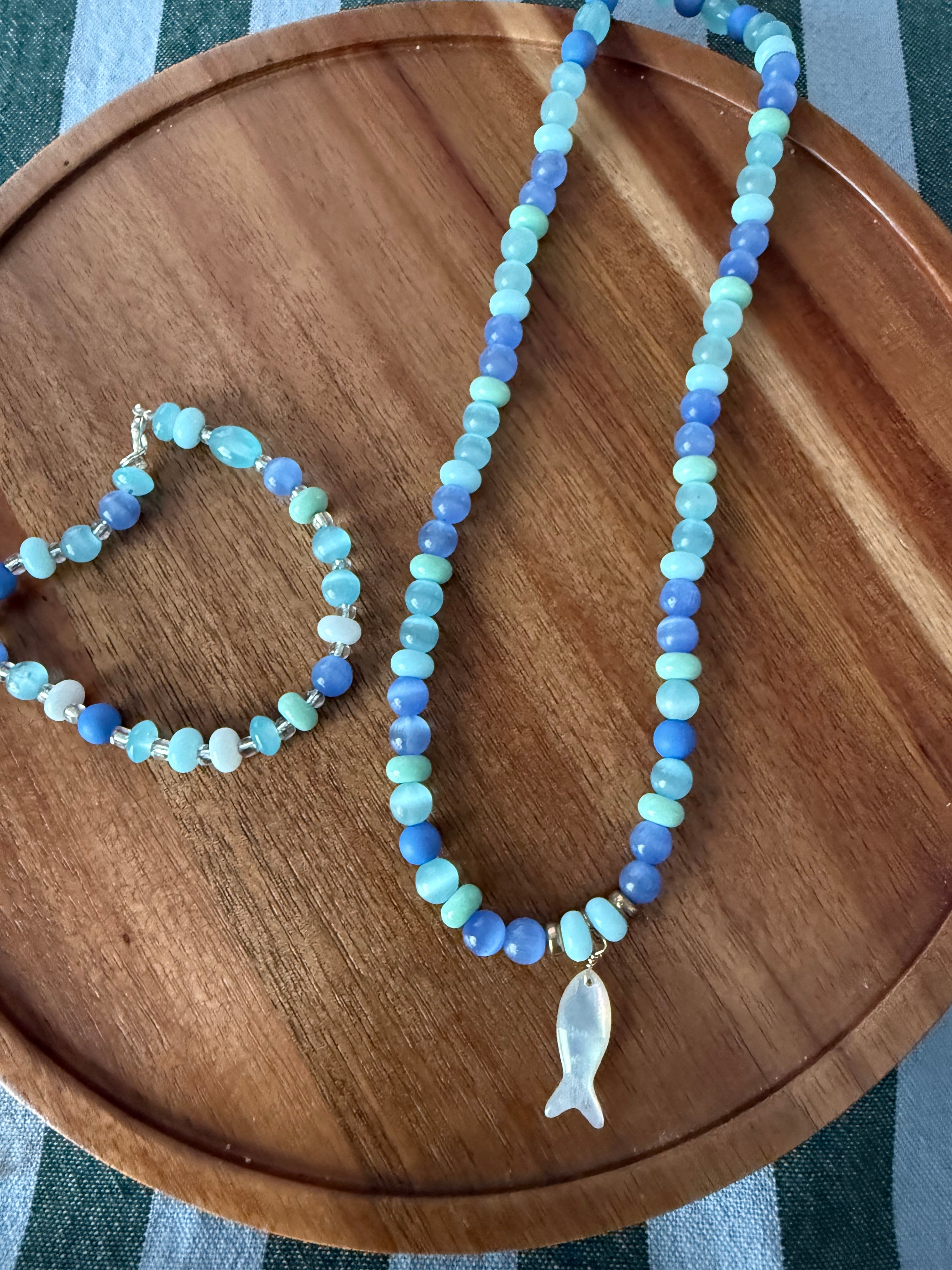 Fishy - Green & Blue Pearl Fish Charm Set