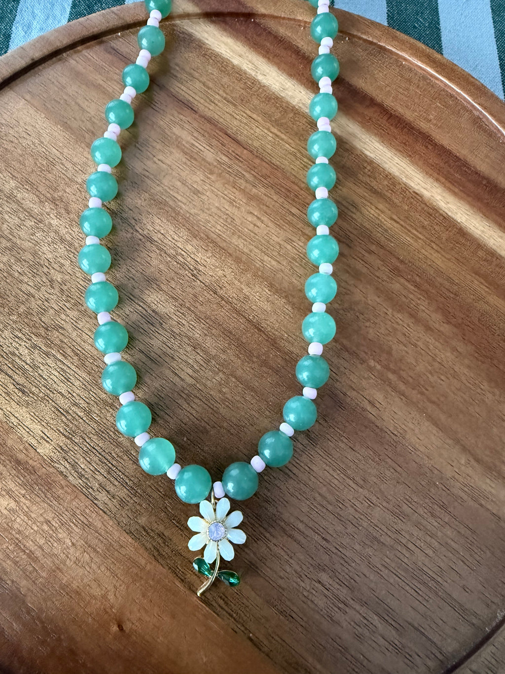 Daisy - Green & Pink Beaded Necklace